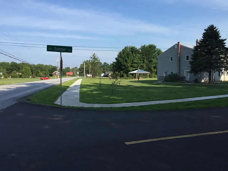 75 Sumner Ln #C — Photo 21