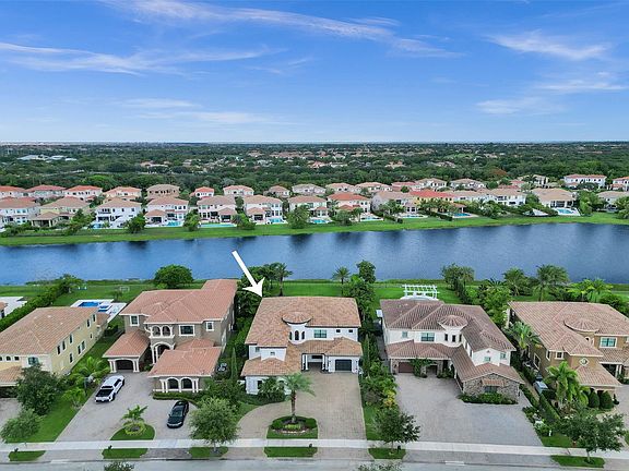 5th image of 10251 Sweet Bay Court