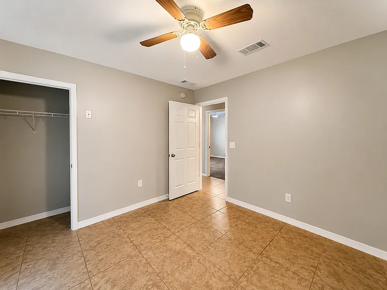 138 Adams St — Photo 10