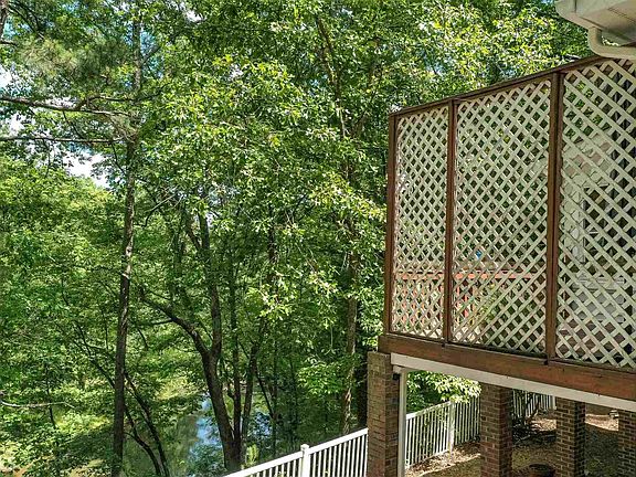5th image of 9890 Riverwood Ct