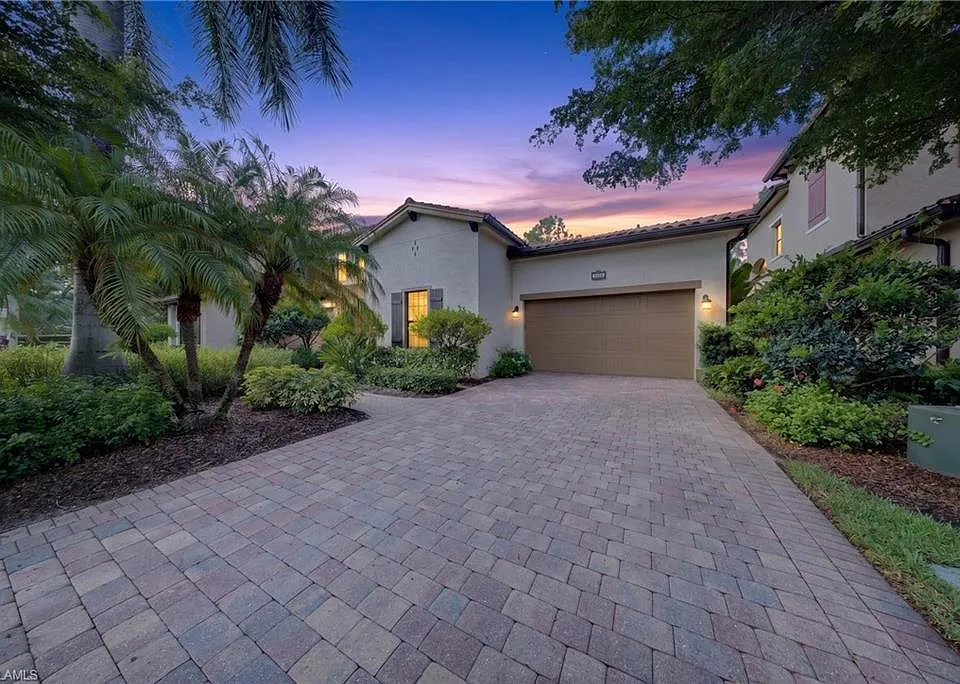 7890 Allende Ln