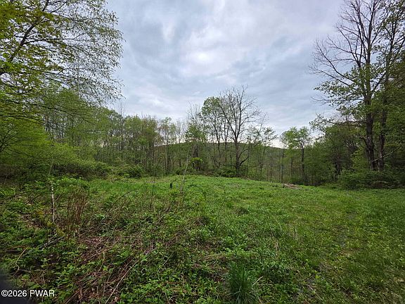 3rd image of 33 Bucks Rd