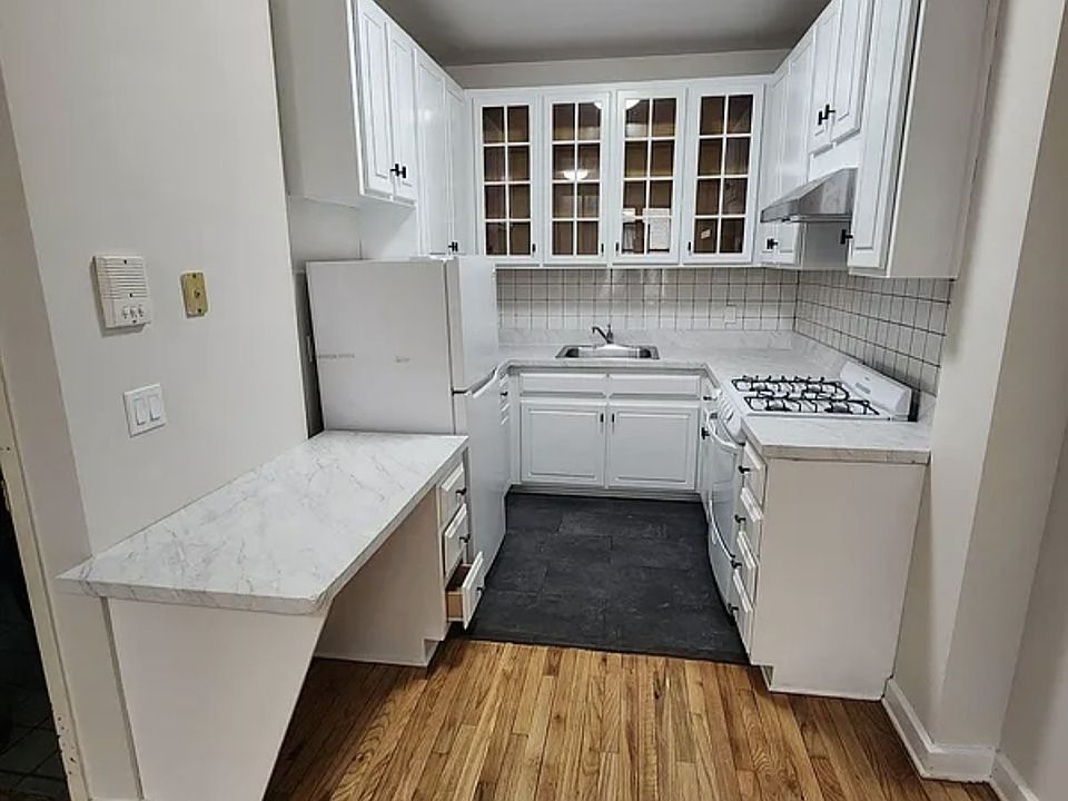 2nd image of 1546 Madison Ave #3B