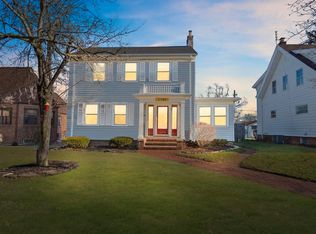 2706 East Dr, Fort Wayne, IN 46805