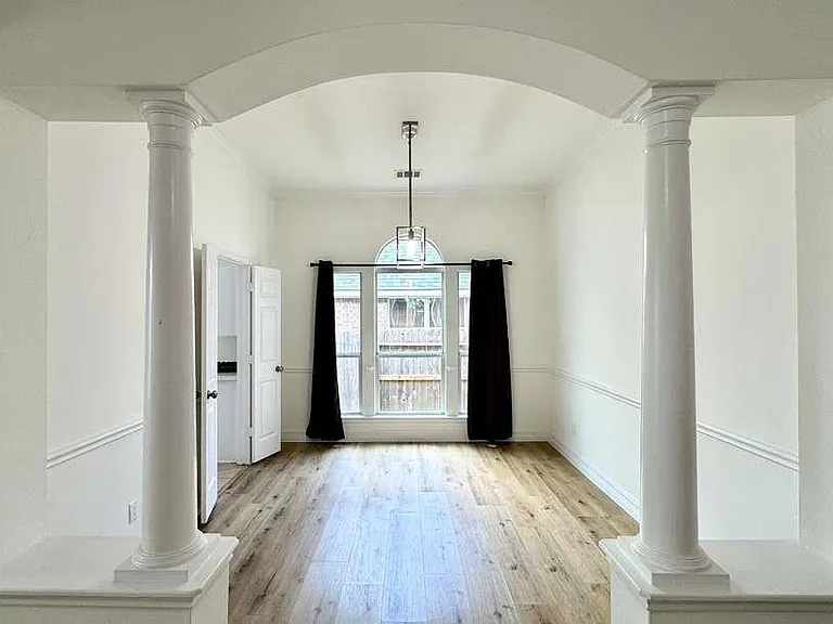 7510 Golden Thistle Ln — Photo 2