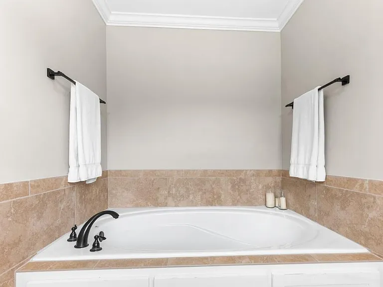 633 Thompson Mill Rd — Photo 47