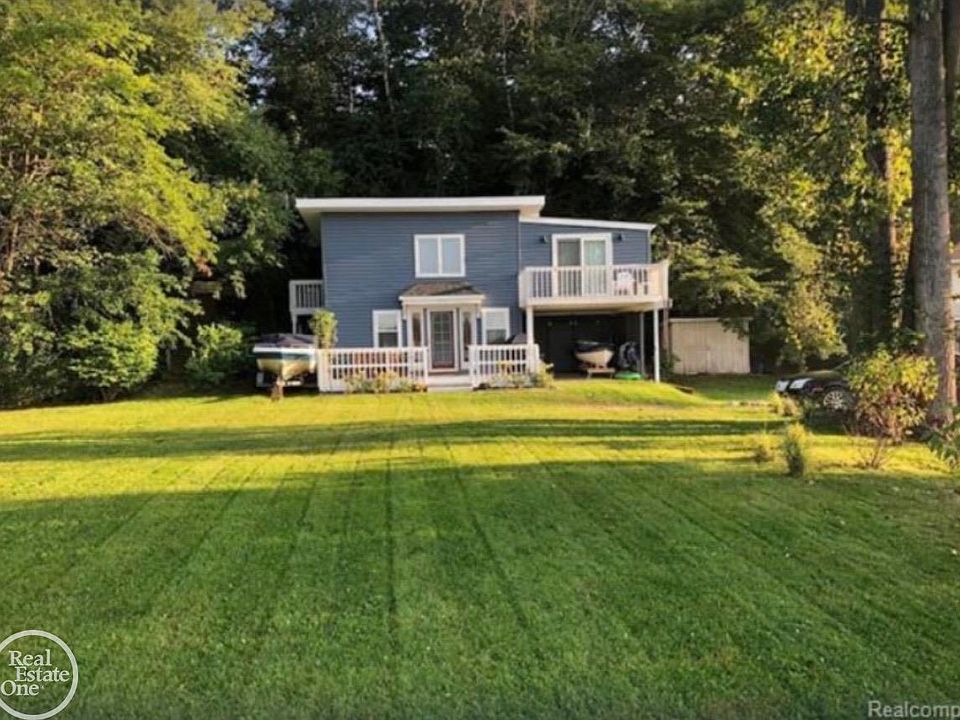 1st image of 2100 Gray Park Dr