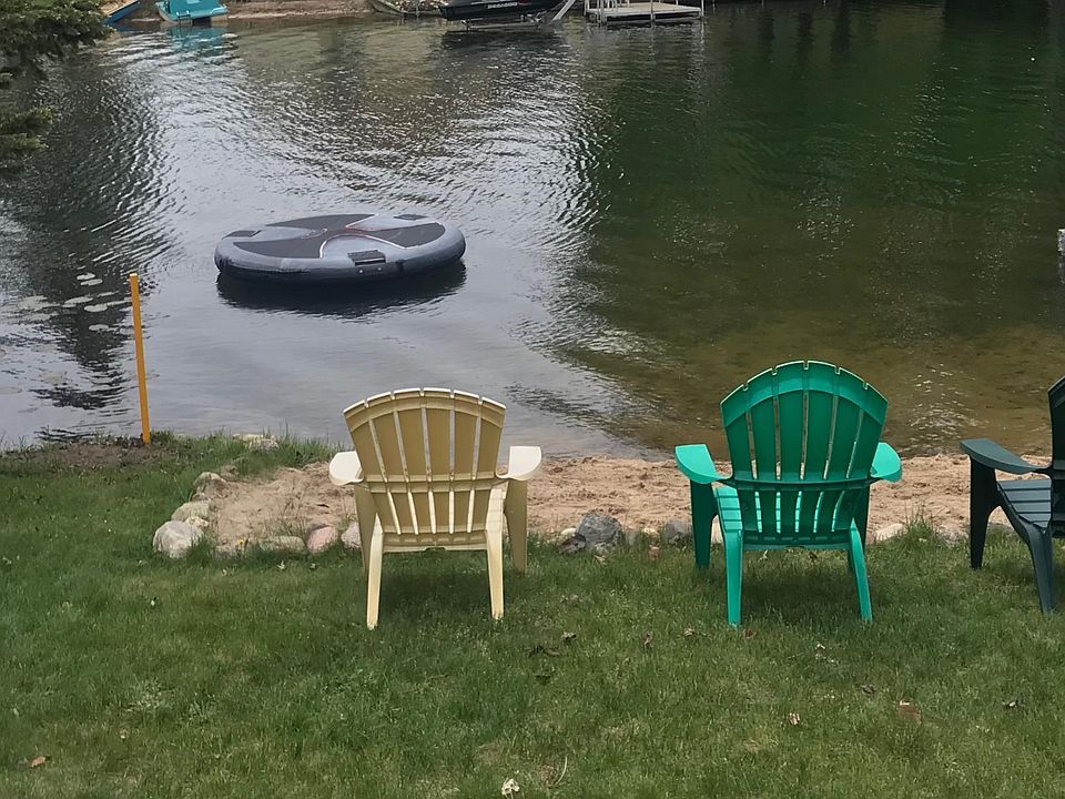 1st image of 7341 Holiday Dr
