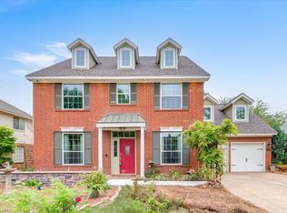 3329 Summerfield Dr, Grapevine, TX 76051