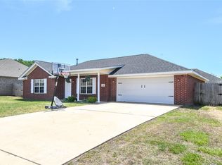 489 Harness Ln, West Fork, AR 72774
