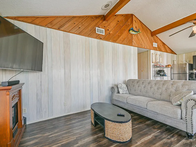 4026 Kent Dr — Photo 12