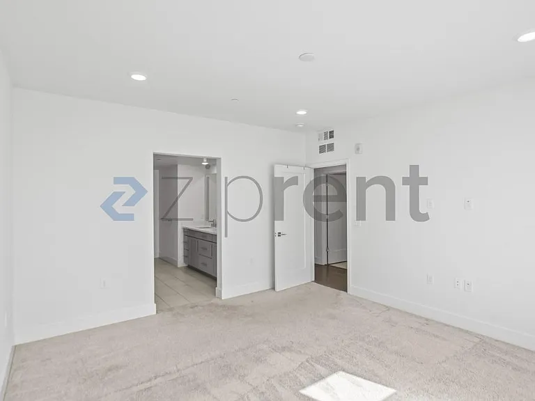 310 Riesling Ave #20 — Photo 15