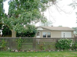 34W776 N James Dr, Saint Charles, IL