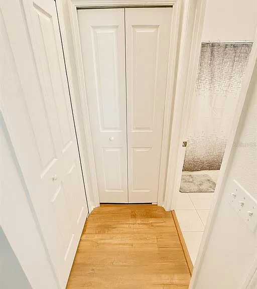 438 Monroe Cir — Photo 15