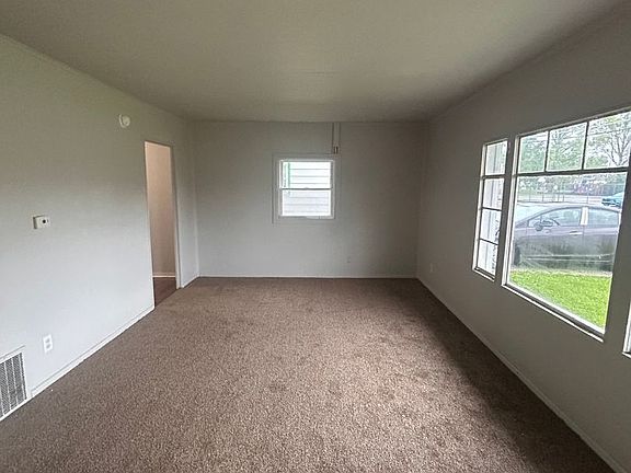 2nd image of 3519 Euclid Ave