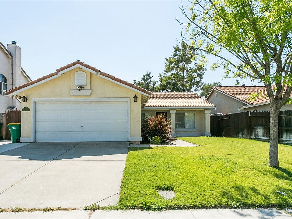 1st image of 4141 Papillion Way