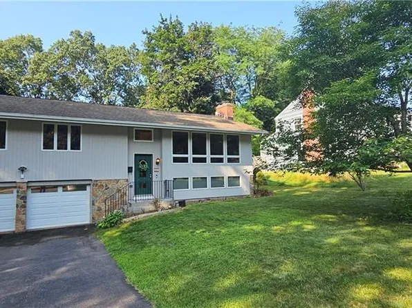 82 Richard Road, Manchester, CT 06040