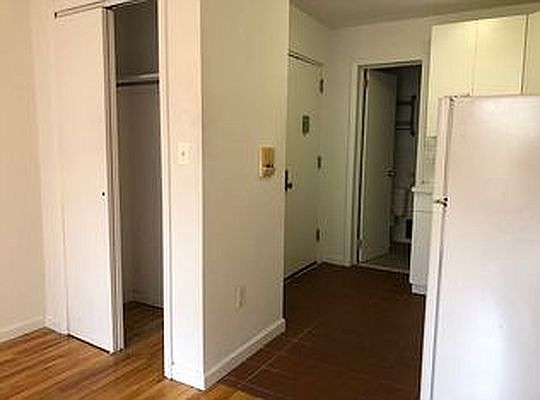 1st image of 166 Norfolk St APT 3B