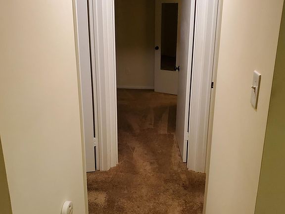 3rd image of 1003 Briarwood Ct #1003