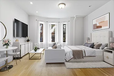 477 3rd Street