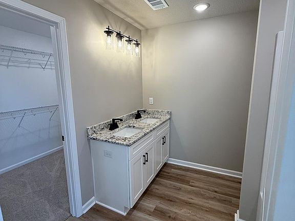 5th image of 5625 Morgan Dr