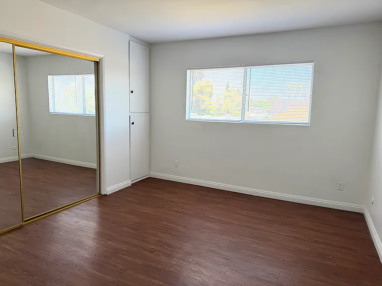 508 N Kenmore Ave #15 — Photo 11