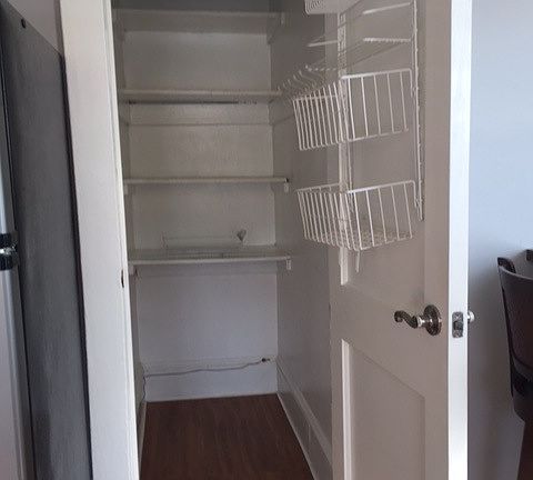 5th image of 141 McClean Ave