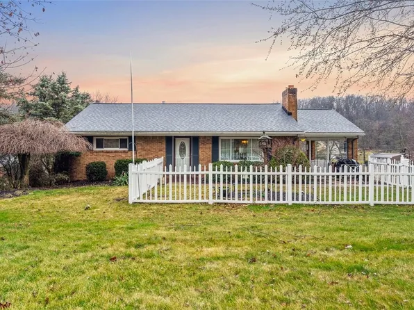 6801 Ridge Ave, Finleyville, PA 15332