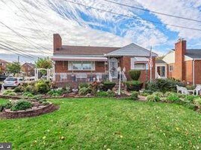 1700 13th St S, Arlington, VA, 22204