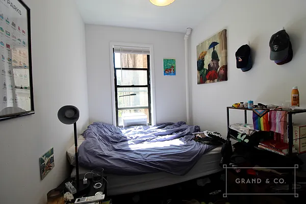 Rented by Grand & Co. | media 12