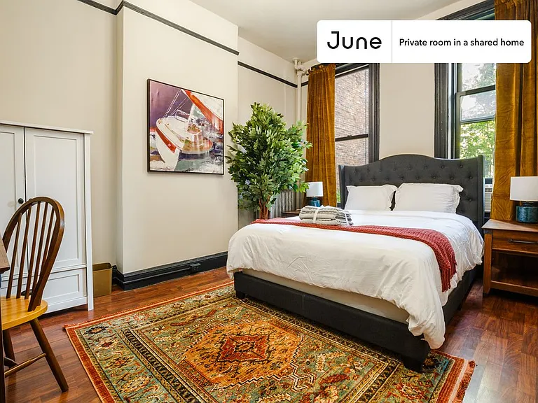 336 W 47th St #1D — Photo 1