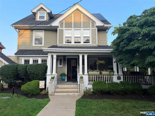 39 Overlook Ave, West Orange, NJ 07052