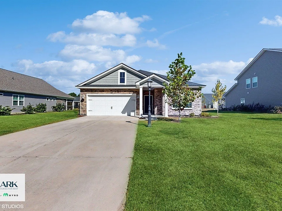 163 Barwick Dr NW