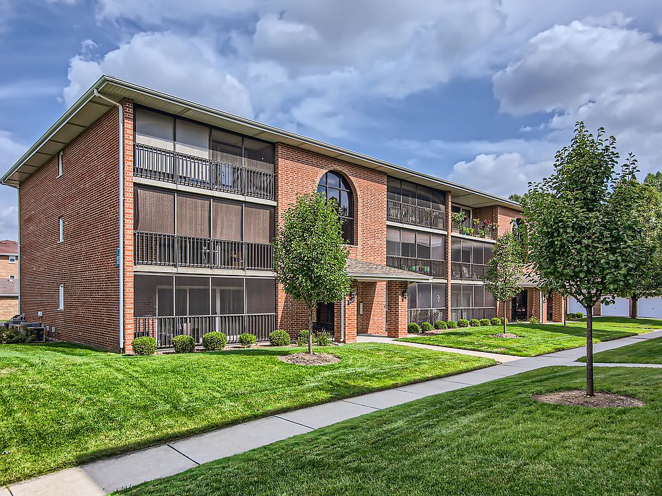 1st image of 5029 Circle Pl #204