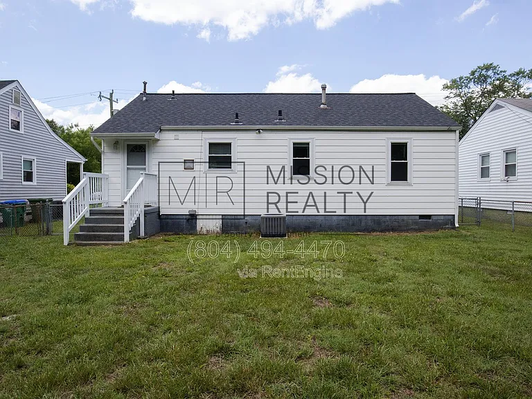 5205 Scott St — Photo 22