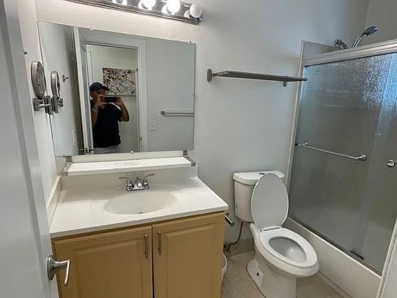 5th image of 456 SW 4th Ave APT 6