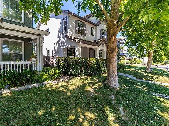 4th image of 1116 Valley Glen Drive