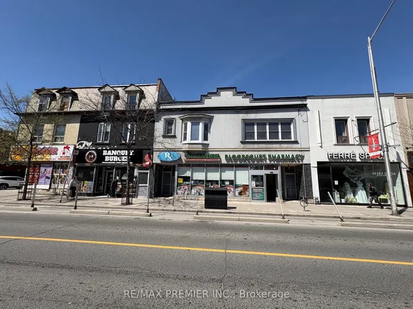 938 Bloor St W, Toronto, ON M6H 1L4