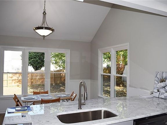 5th image of 8108 Cypresstree Ln