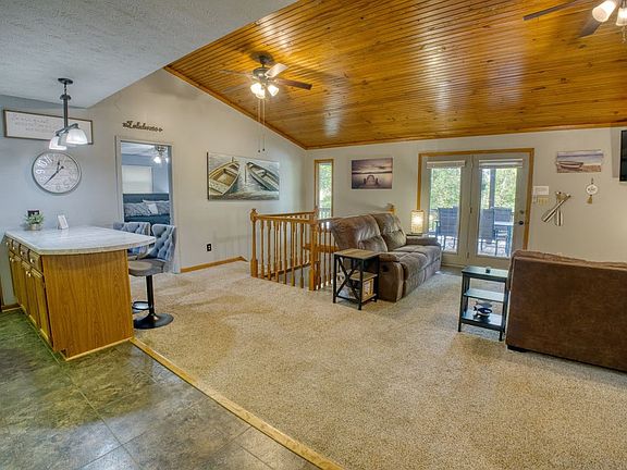 5th image of 75 Forest Glen Dr #0
