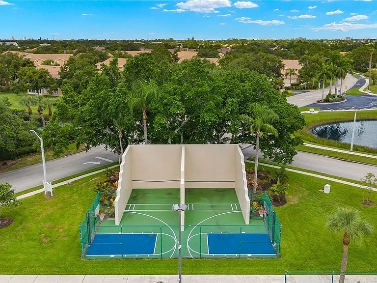 14860 Crystal Cove Ct #304 — Photo 27