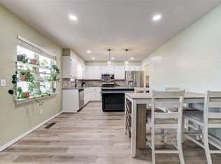 1605 Glenwood Dr, Moore, OK 73160