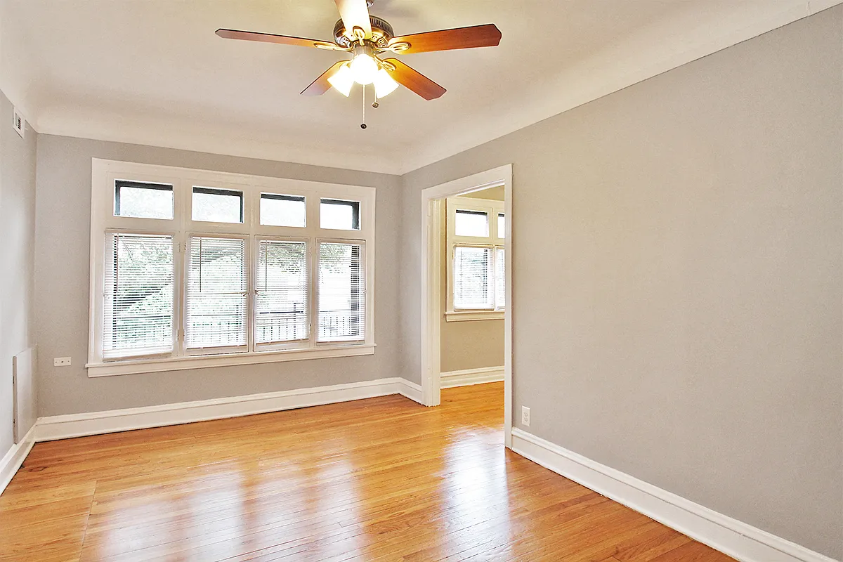 165 S. Oak Park Ave. — Photo 3