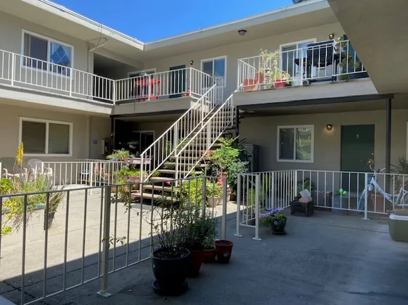 653 E 9th St APT 17, Chico, CA 95928