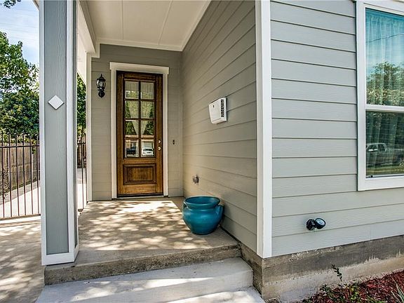 3rd image of 3526 Gibsondell Ave