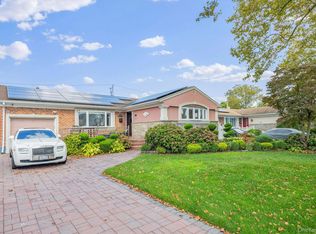 2282 Baylis Ave, Elmont, NY 11003