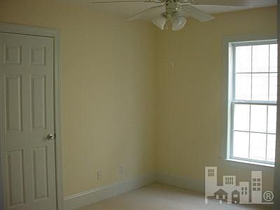 5th image of 809 N Topsail Drive #D