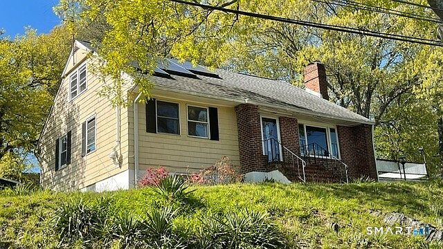 1st image of 310 Douglas Street
