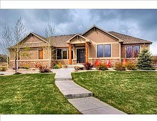 1st image of 4035 Woodcreek Dr