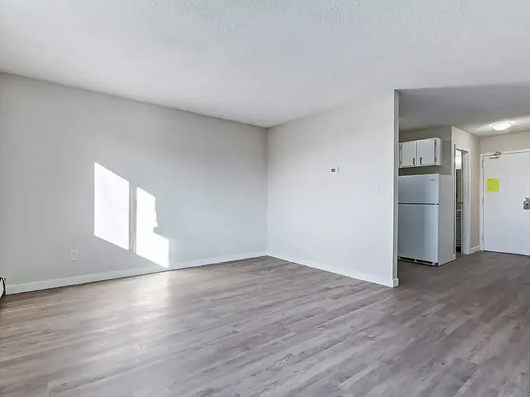 865 Confederation Dr — Photo 17